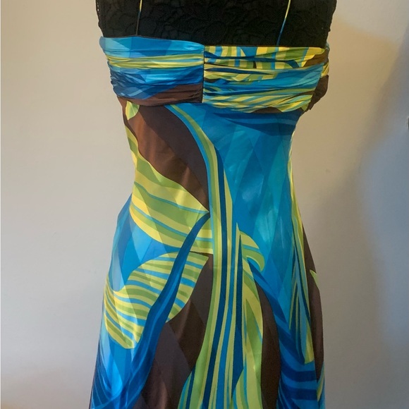 Fun and flirty sundress by Cache’ - Picture 5 of 5